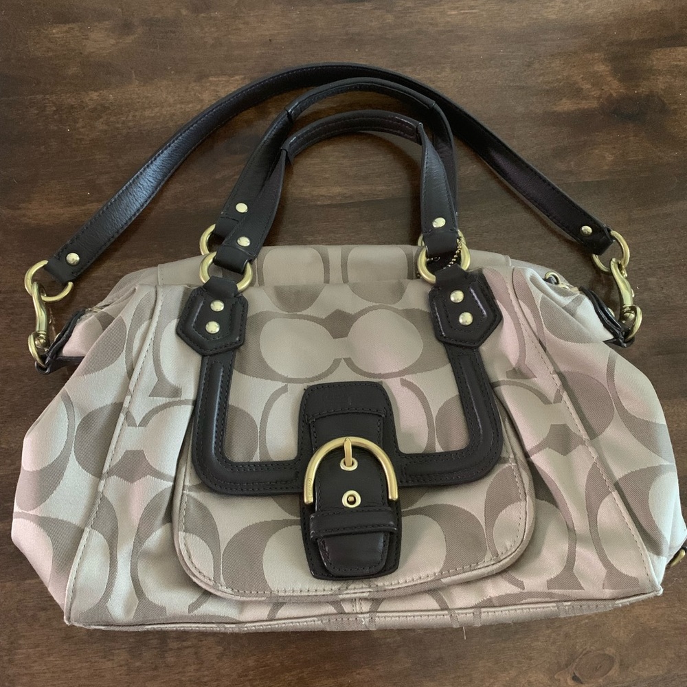 Coach club signature bag with shoulder strap
